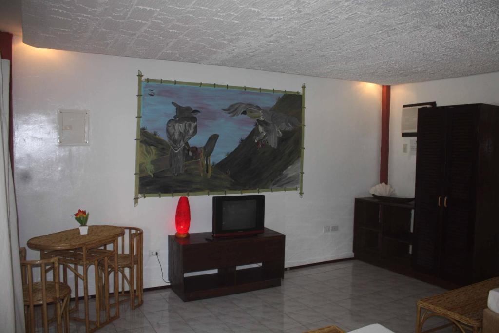 Cooper'S Beach Resort Lucbuan Buitenkant foto
