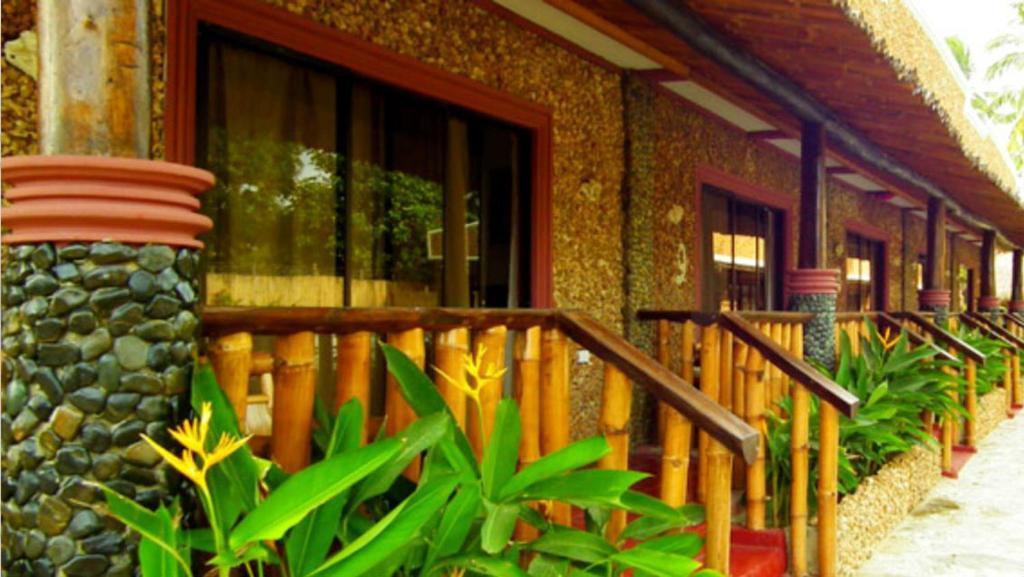 Cooper'S Beach Resort Lucbuan Buitenkant foto