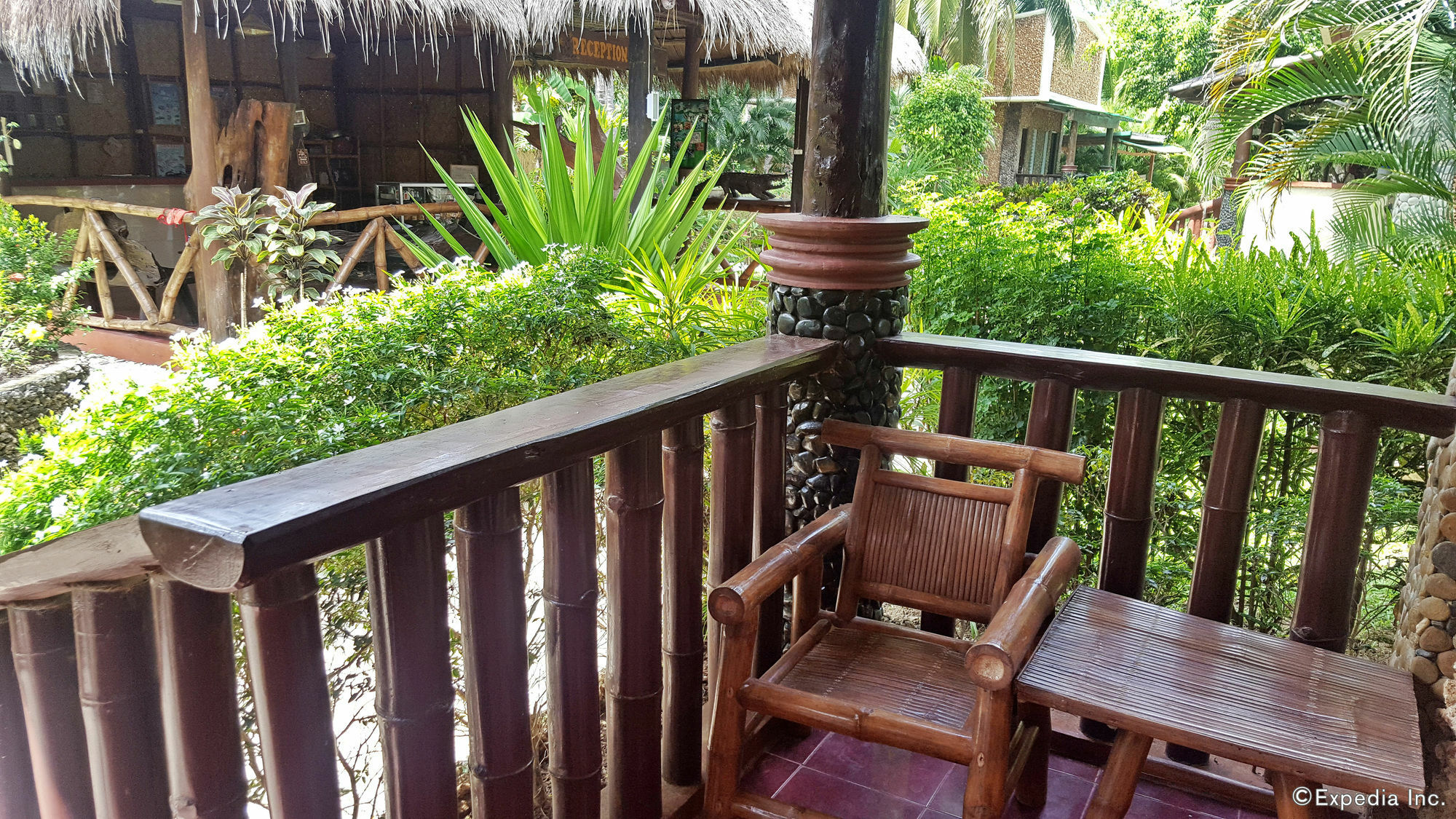 Cooper'S Beach Resort Lucbuan Buitenkant foto